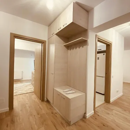 1bdr Charming With Garden